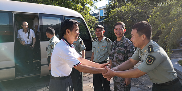 海南擁軍1.jpg