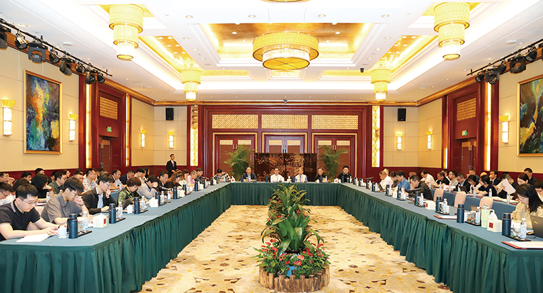 總部工作會議.jpg 總部工作會議.jpg